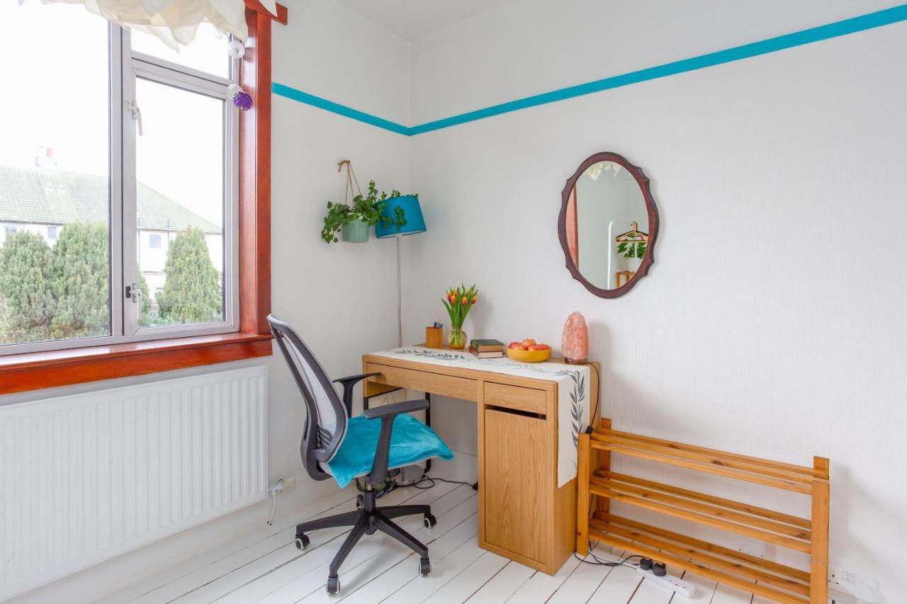 Bright & Spacious Double Room With Garden View- Close To Airport & City Centre Единбург Екстериор снимка