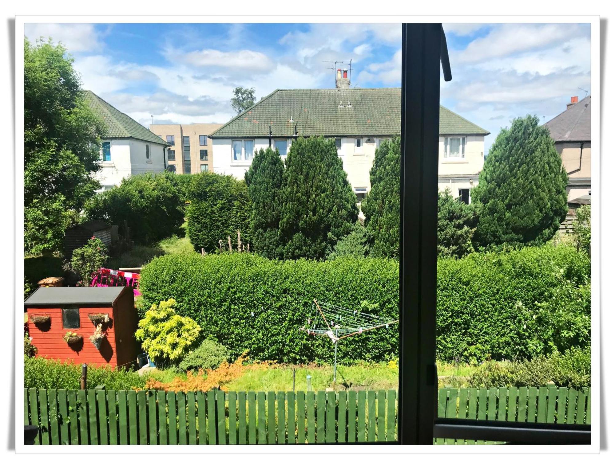 Bright & Spacious Double Room With Garden View- Close To Airport & City Centre Единбург Екстериор снимка